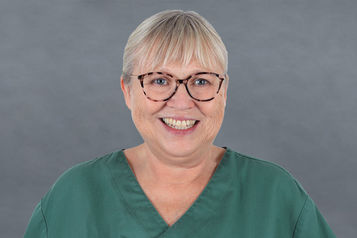 Frau Hoth, Zahnarztpraxis Elisa Meißner, Bochum Langendreer