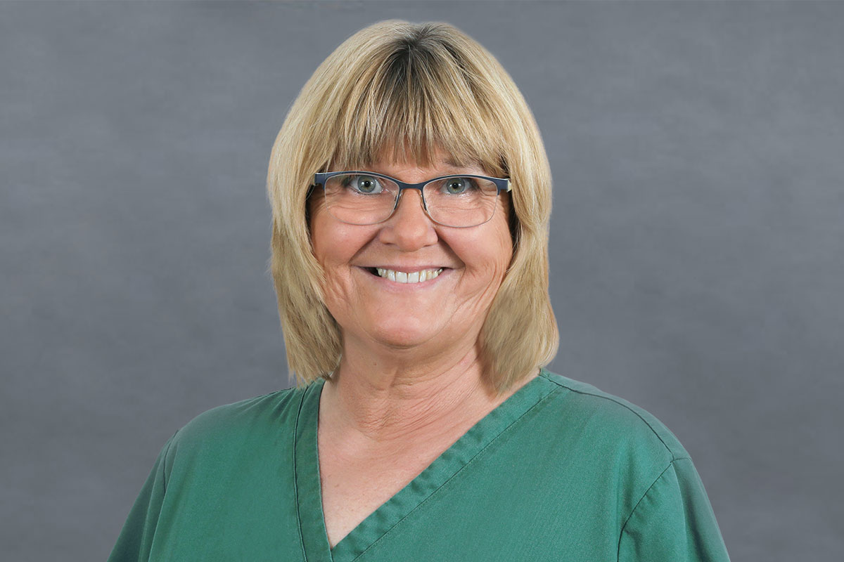 Frau Hoth, Zahnarztpraxis Elisa Meißner, Bochum Langendreer